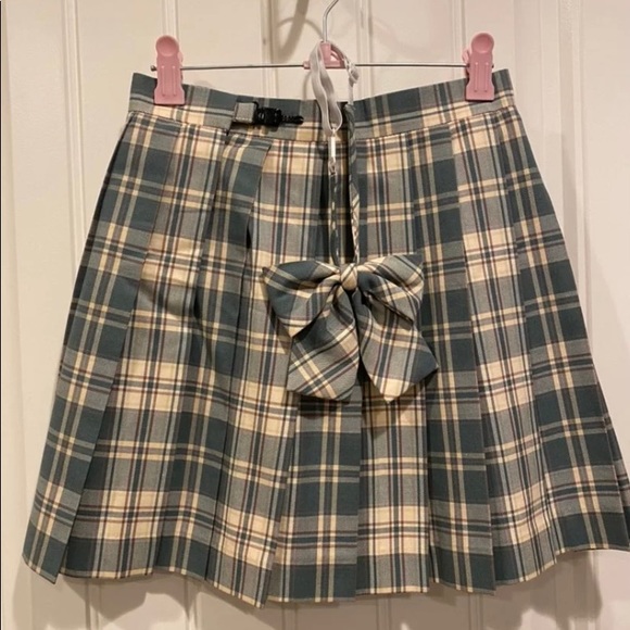 Plaid Skirt - Picture 10 of 11